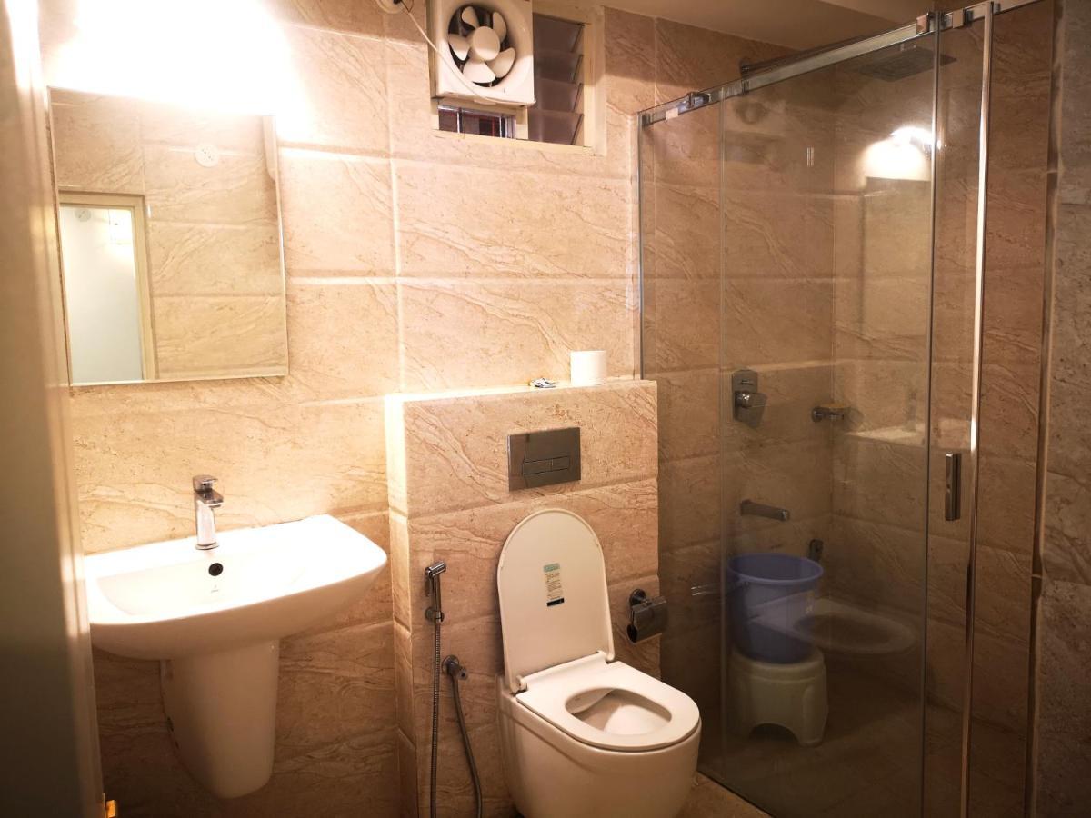 Aum Hotel 푸타파르티 외부 사진