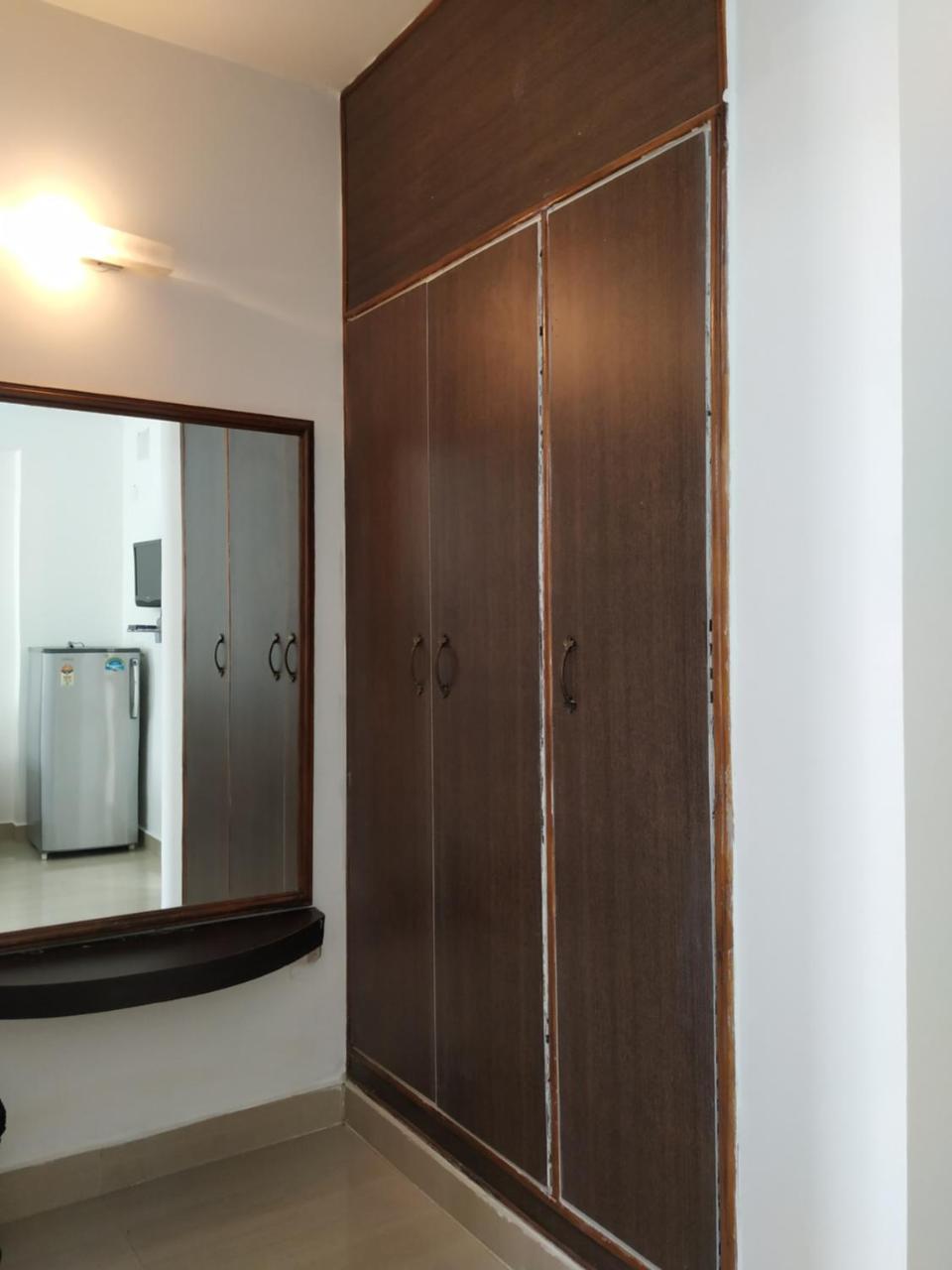 Aum Hotel 푸타파르티 외부 사진